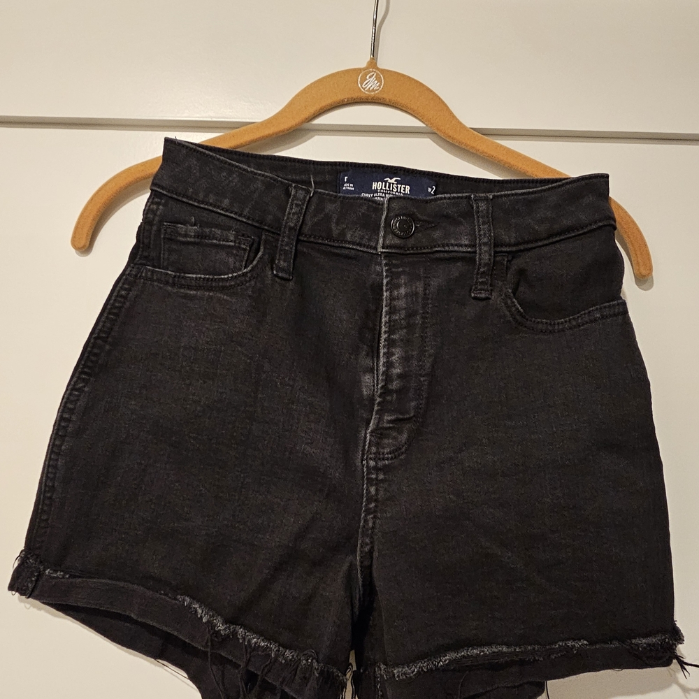 Hollister Women's Black Jean Shorts